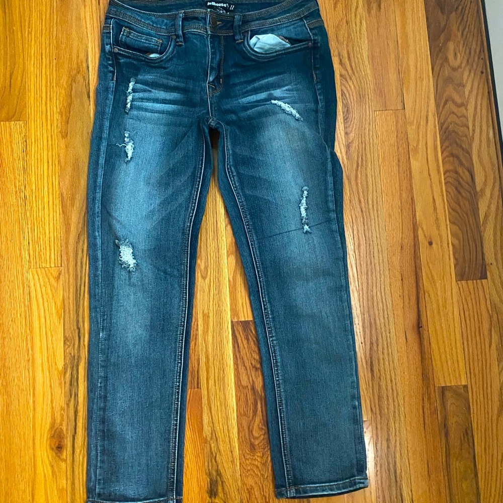 Dollhouse ripped jeans size 11